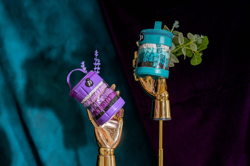 1 package of 5 hair ties of Lavender and 1 package of 5 hair ties of Uplift blend