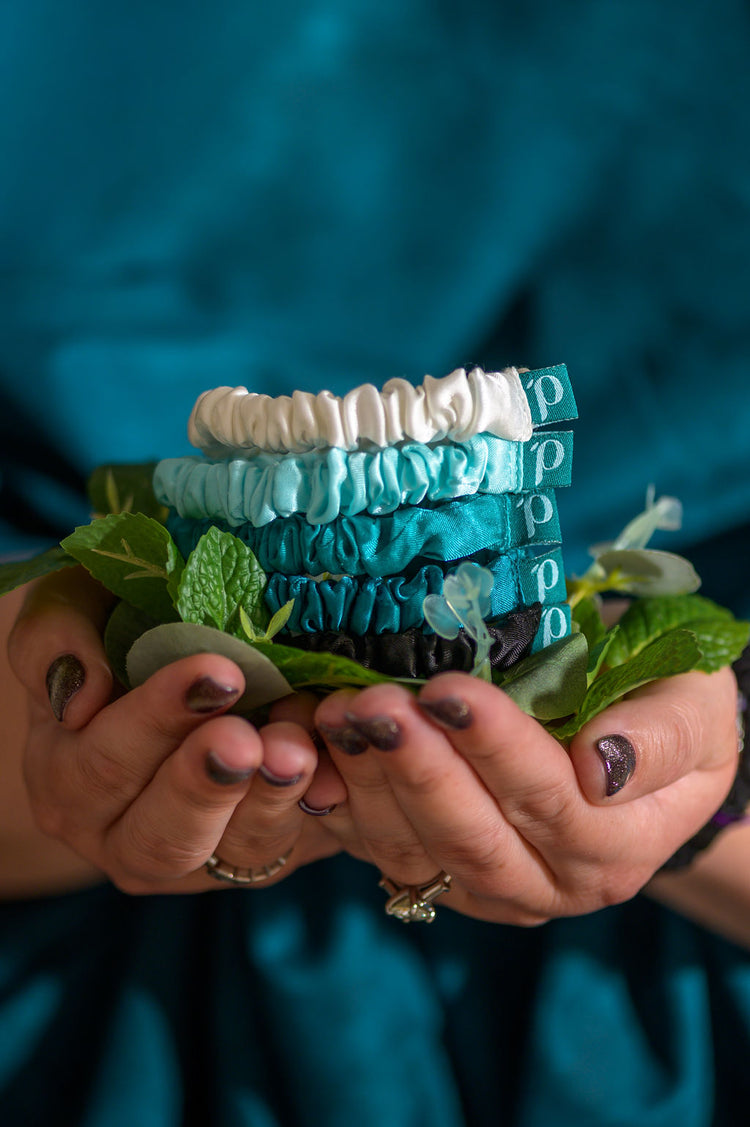 Pretties Scented Hair Ties | Uplift: A blend of 100% Peppermint, Eucalyptus, & Spearmint Essential Oils | Pk of 5 | Ombre